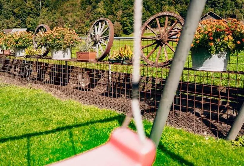 Aamiaismajoitus (B&B) Bnbetschart