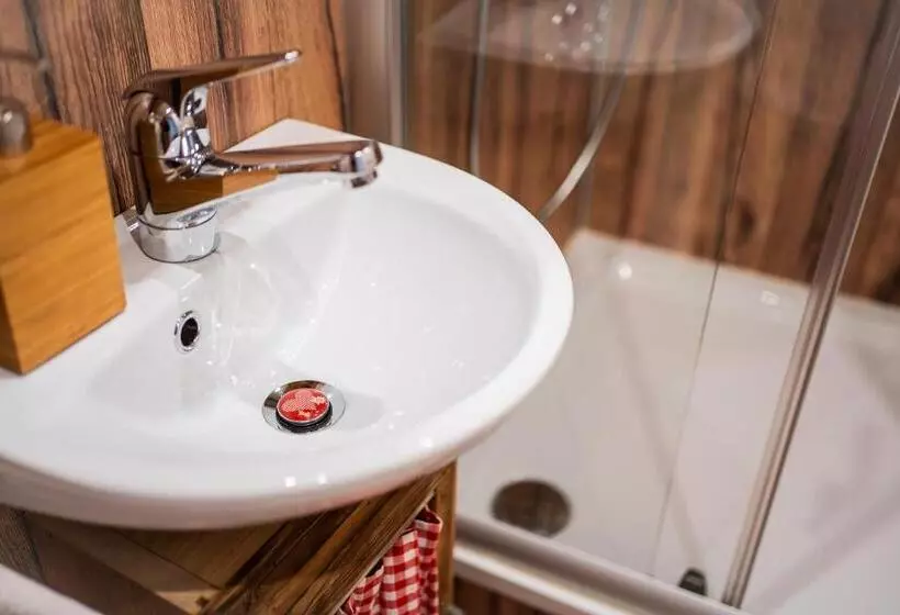 Aamiaismajoitus (B&B) Bnbetschart