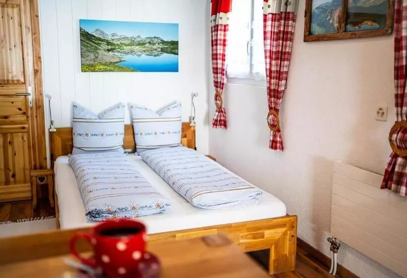 Aamiaismajoitus (B&B) Bnbetschart