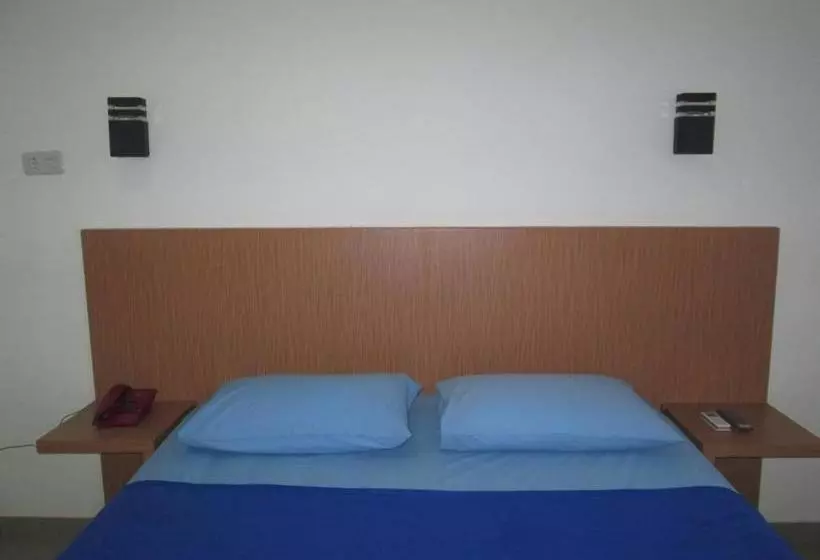 ペンション Guest House Remaja