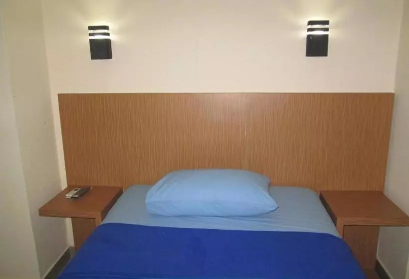ペンション Guest House Remaja
