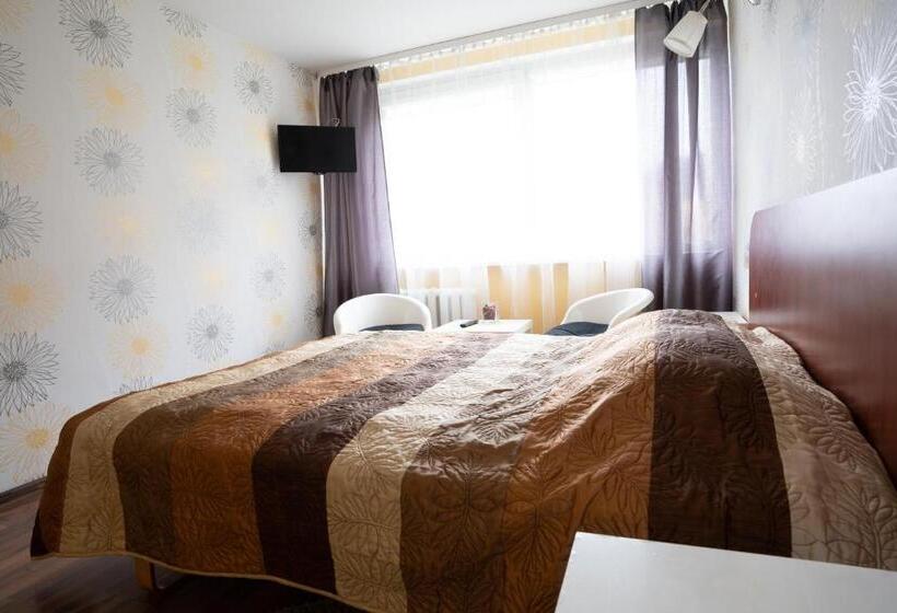 Pension (Hôtel basse catégorie) Silvana