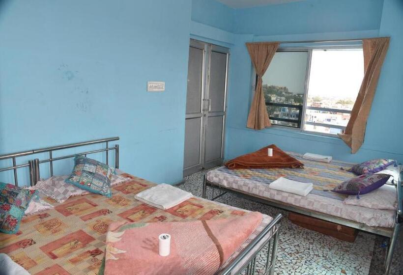 Pensão Sunshine Guest House & Restaurant