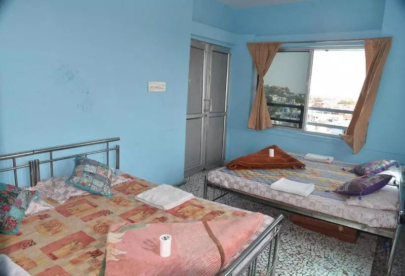 پانسیون Sunshine Guest House & Restaurant