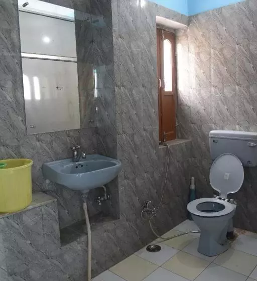 پانسیون Sunshine Guest House & Restaurant