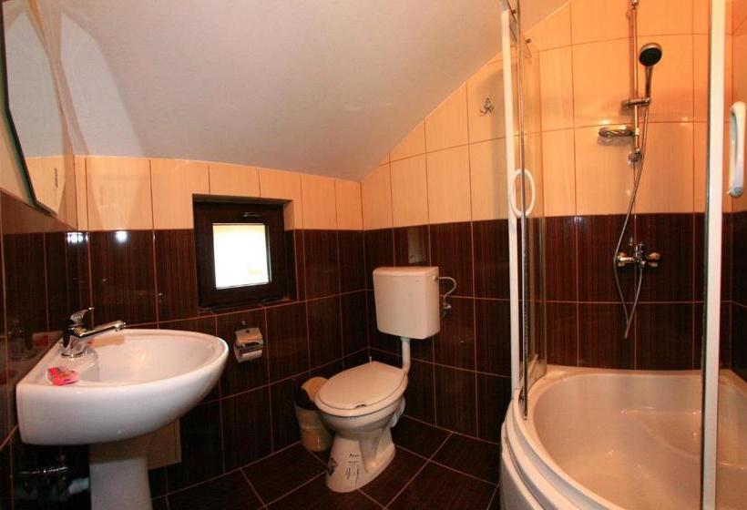 Pensiunea Valea Ursului