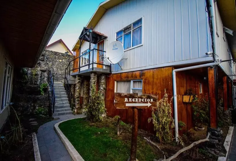 ユースホステル Hostal Parediso