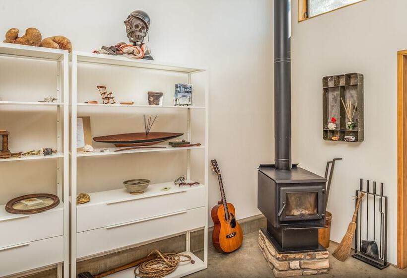 ユースホステル Inn Paradiso