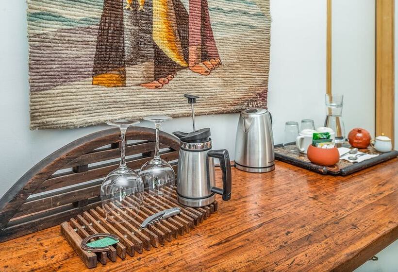 ユースホステル Inn Paradiso