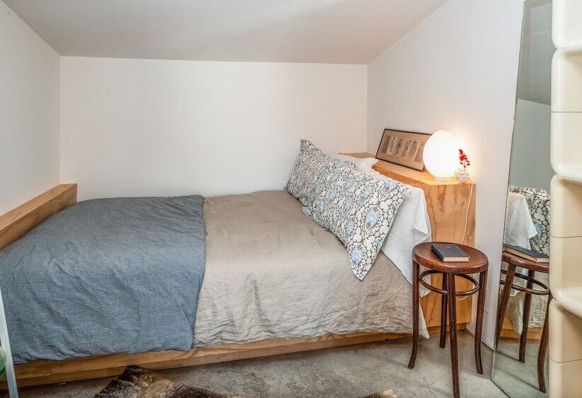 ユースホステル Inn Paradiso