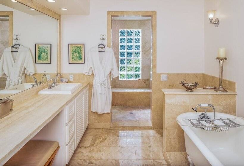 ユースホステル Inn Paradiso