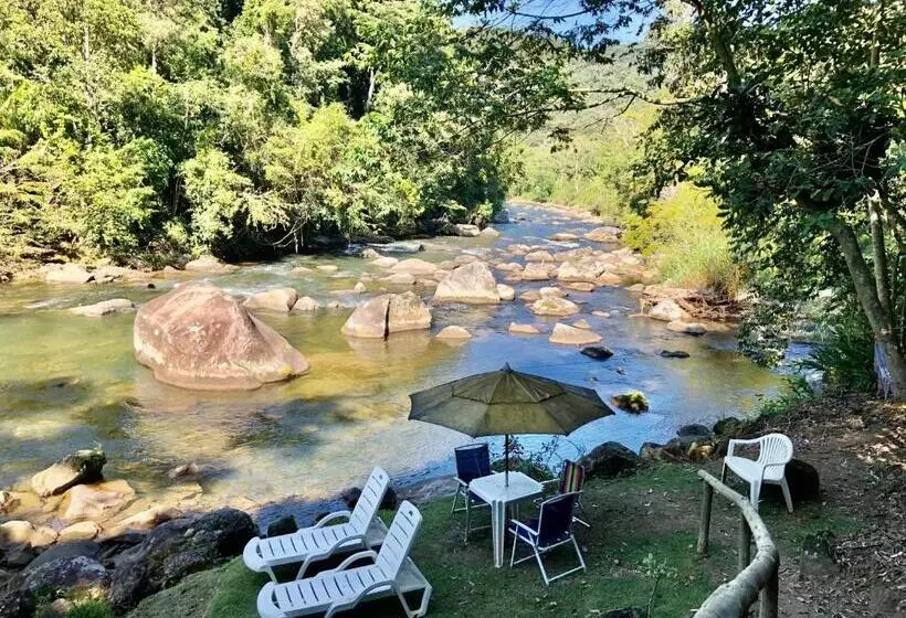 Majatalo Estação Serramar