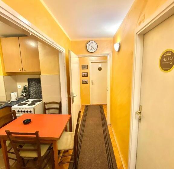 پانسیون Glorious Rooms