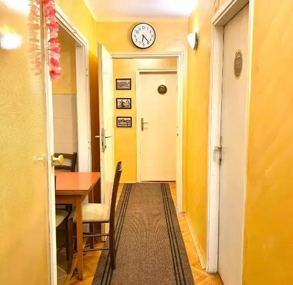 پانسیون Glorious Rooms