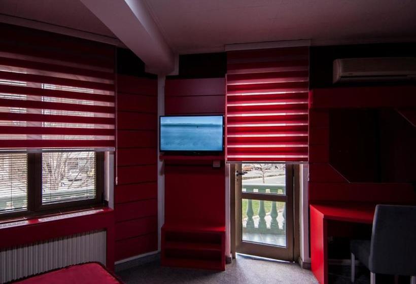 پانسیون Guesthouse Villa Modex