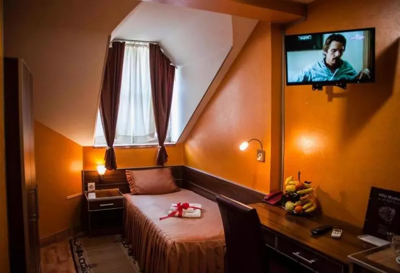 پانسیون Guesthouse Villa Modex