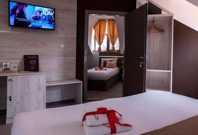 پانسیون Guesthouse Villa Modex