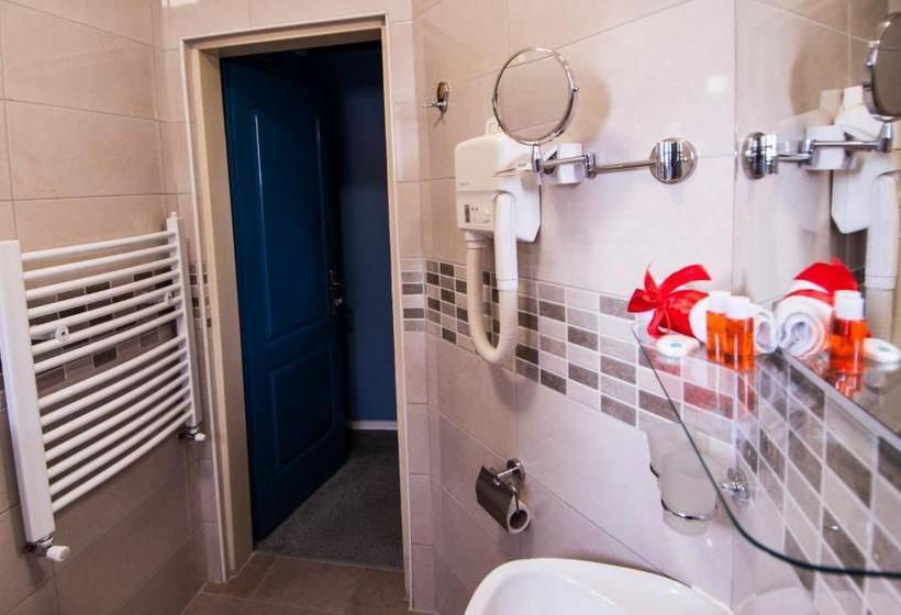 پانسیون Guesthouse Villa Modex