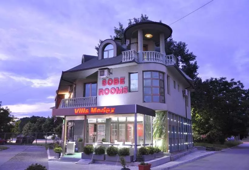 پانسیون Guesthouse Villa Modex