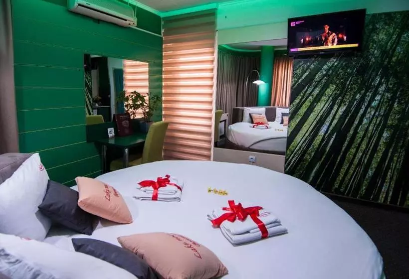 پانسیون Guesthouse Villa Modex