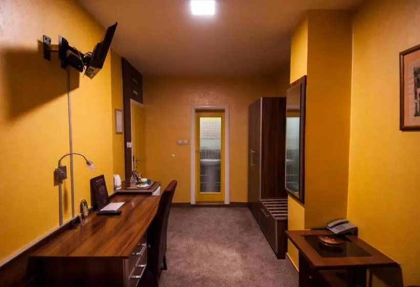 پانسیون Guesthouse Villa Modex