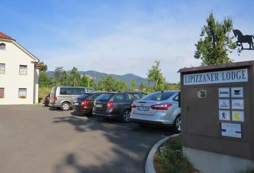 پانسیون Lipizzaner Lodge Guest House