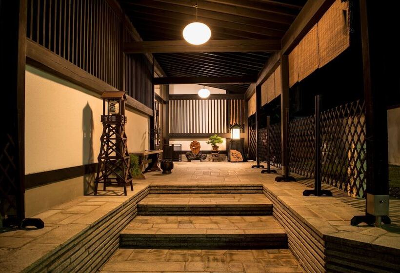 بنسيون Miyajima Guest House Mikuniya