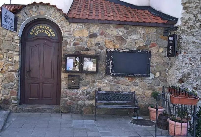 Majatalo Penzion Na Zborově