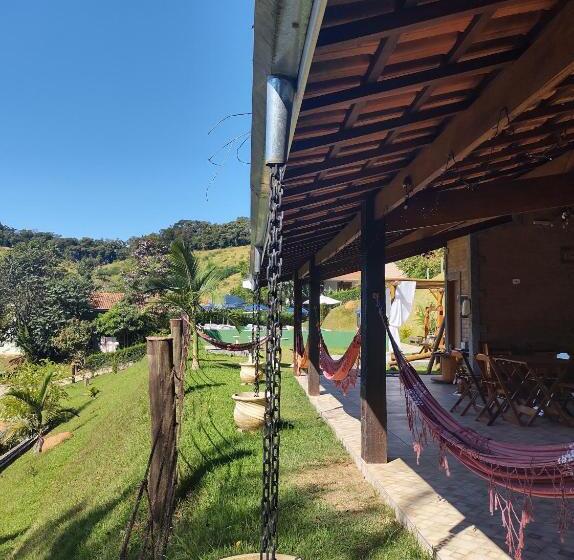 Pension Pousada Verdes Alpes