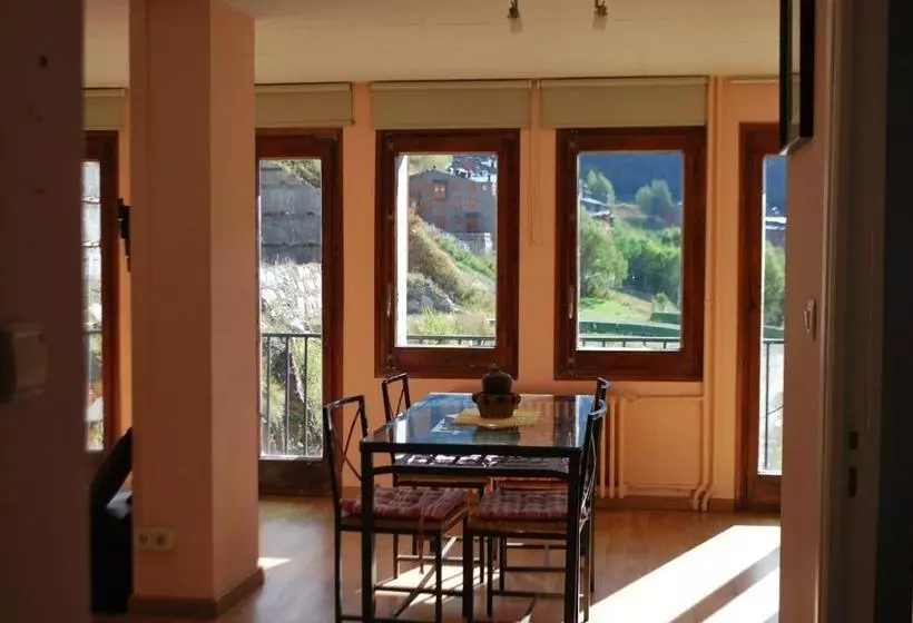 Roc Apartment