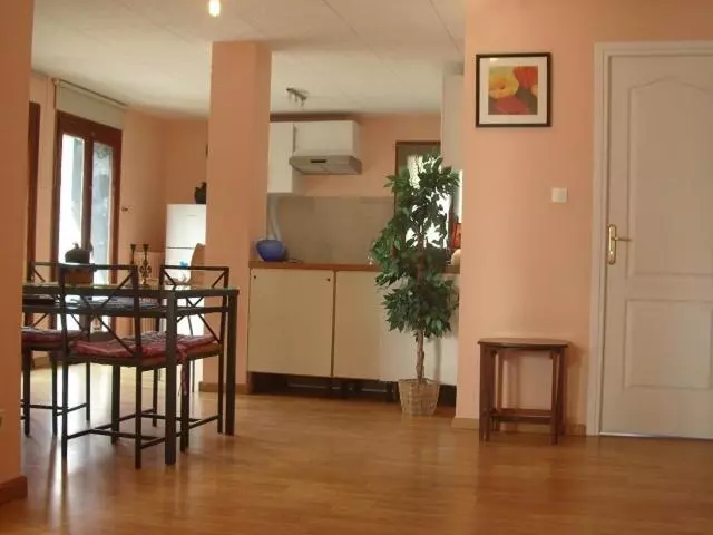 Roc Apartment