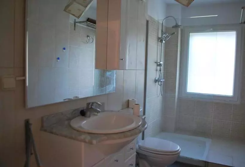 Roc Apartment