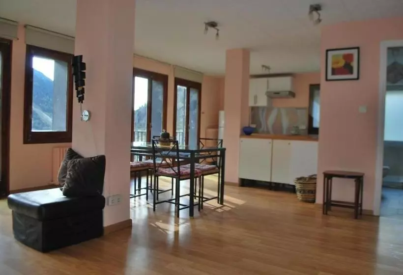 Roc Apartment