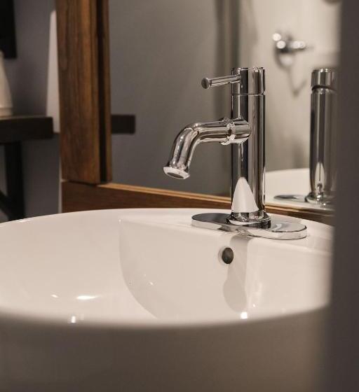 호스텔 Auberge Beausejour