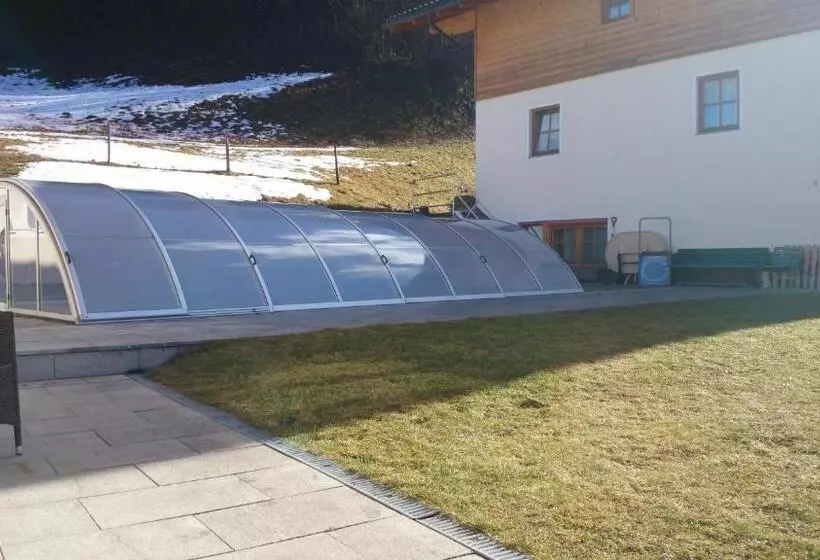 هتل Eisbauer
