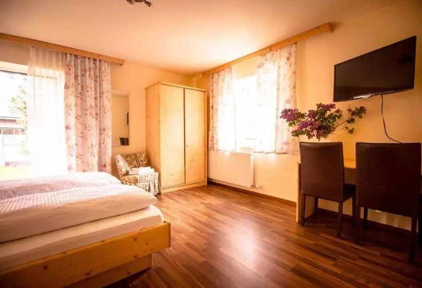 Hotelli Wintergarten