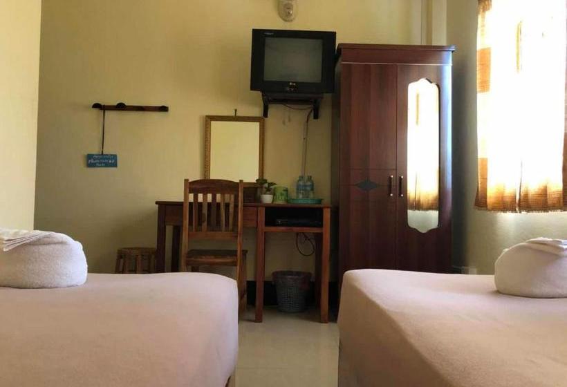 پانسیون A Tee Guesthouse