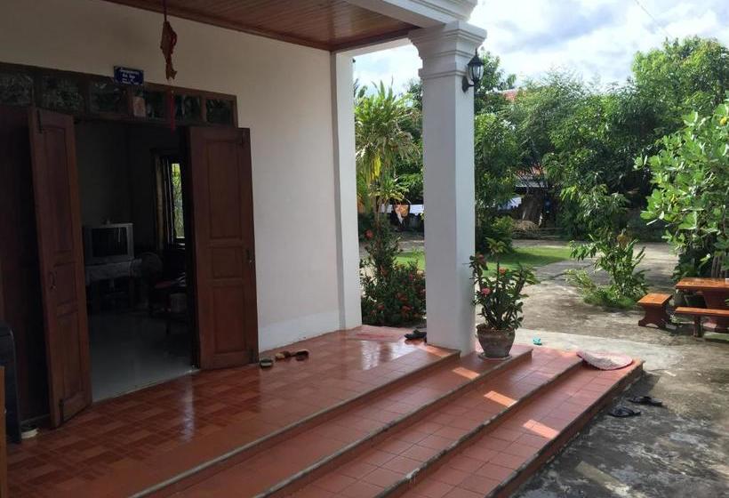 پانسیون A Tee Guesthouse