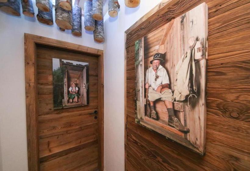 פנסיון Gasthof St. Adolari