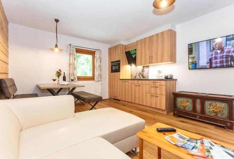 פנסיון Gasthof St. Adolari