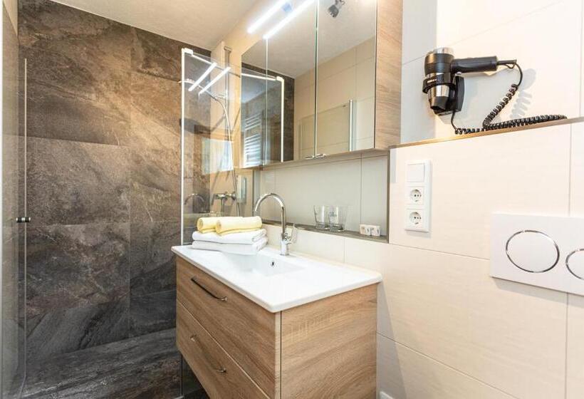 פנסיון Gasthof St. Adolari