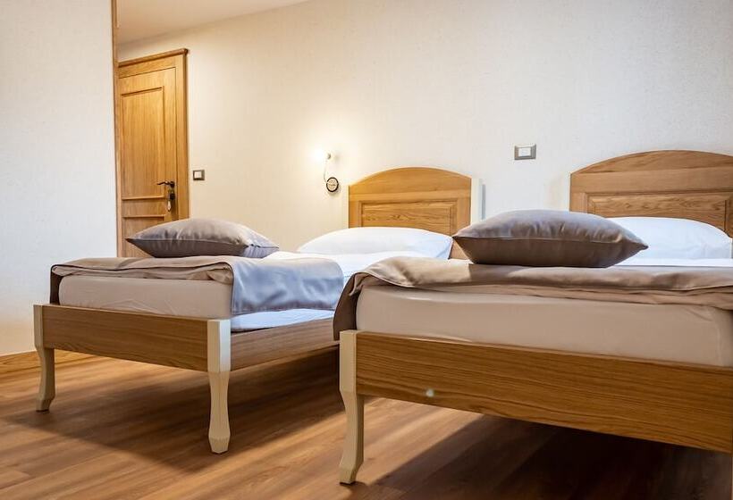 پانسیون Guest House Pri Cesarju