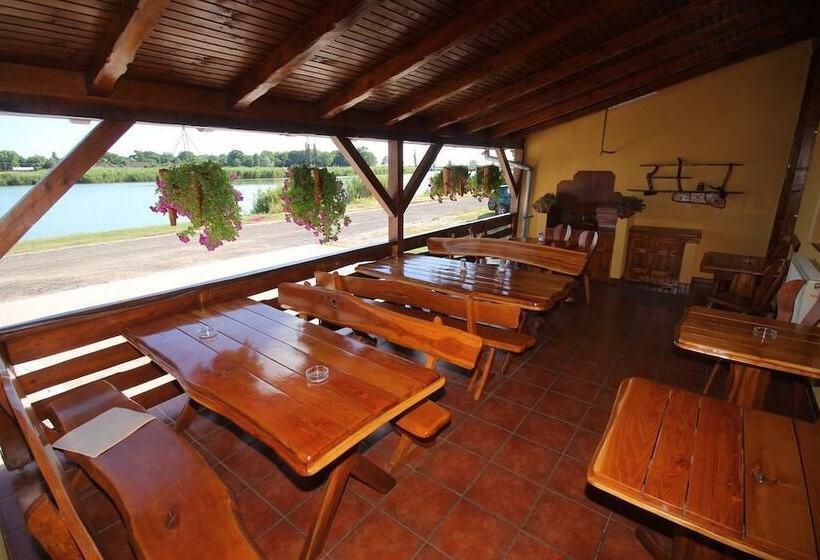 پانسیون Guest House Vila Alexandar