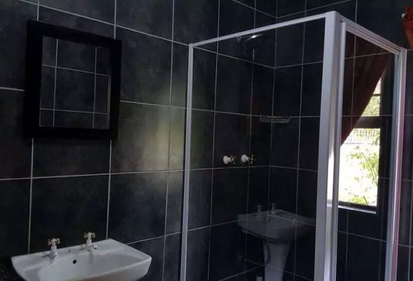 Majatalo Lala Dene Lodge