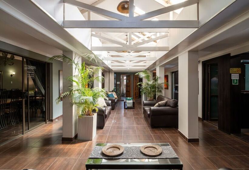 펜션 Lala Dene Lodge