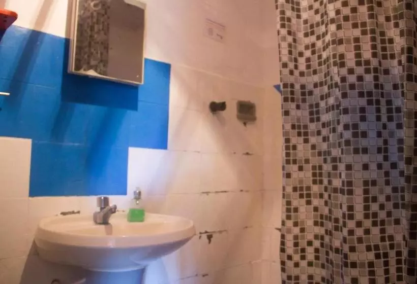 ペンション Macondo Hostel