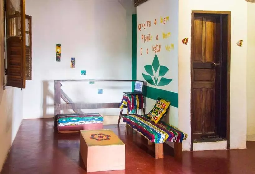 ペンション Macondo Hostel