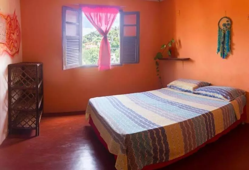 ペンション Macondo Hostel