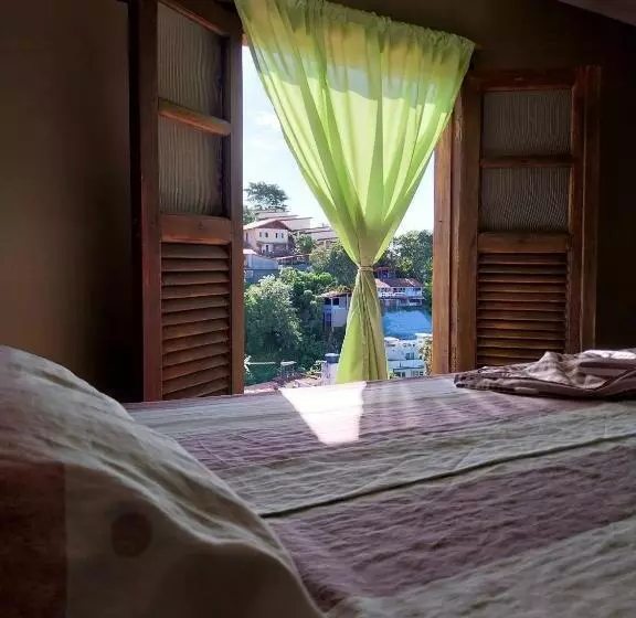 ペンション Macondo Hostel