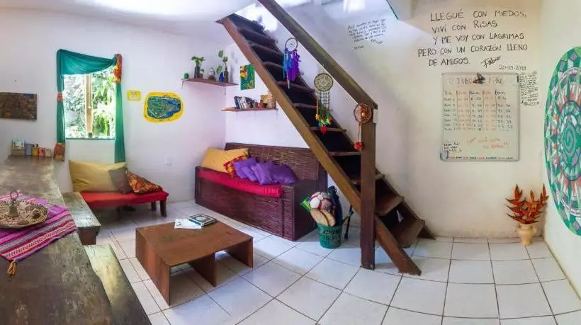 ペンション Macondo Hostel